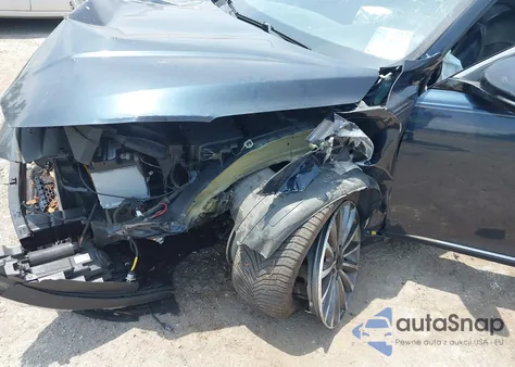 2017 Kia Cadenza Premium z USA, uszkodzony, nr VIN KNALC4J10H5068135